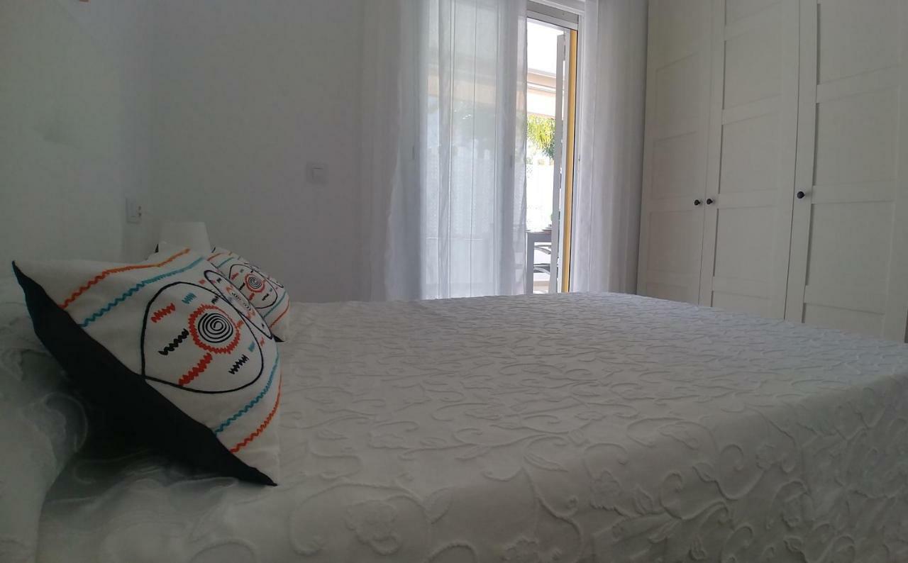 Apartamento Playa De Punta Candor 罗塔 外观 照片